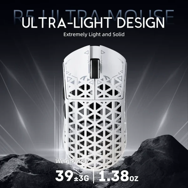 Bežični gaming miš Attack Shark R5Ultra PAW3950MAX Carbon Fiber Superlight 8KHz Omron Switches White